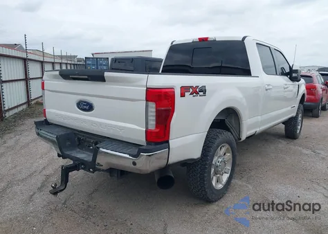 2018 Ford F-250 Xlt z USA, uszkodzony, nr VIN 1FT7W2BT4JEB04124